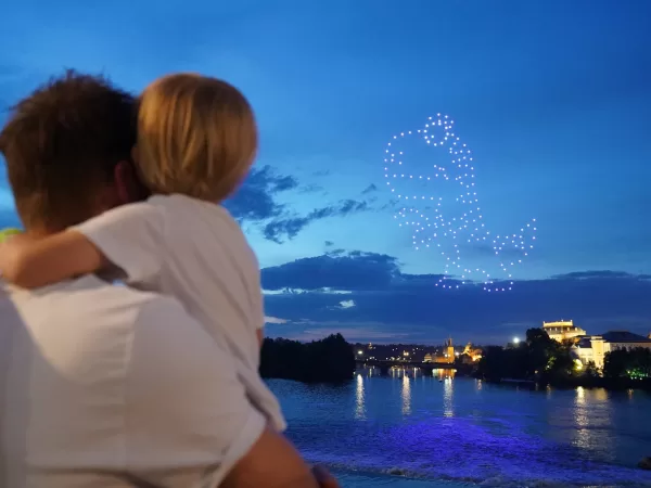 Z animovaného seriálu Dinoo se vyklubala nová značka dětských potravin od Penamu. Za její kreativou i TikTokem stojí komunikační agentura Blueglue
