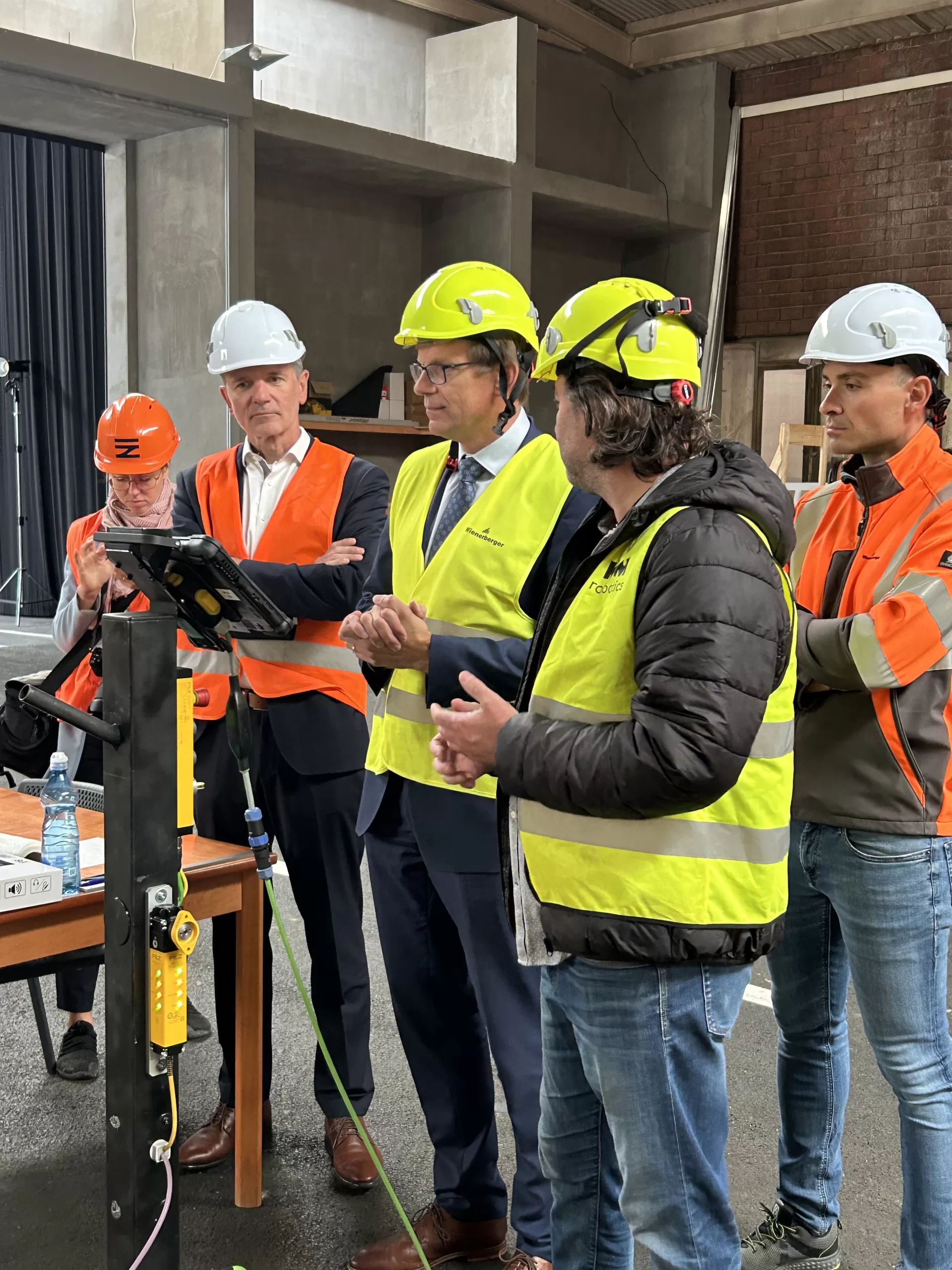 Zdicí robot WLTR staví veřejné infrastrukturní projekty. Zapojí se do realizace servisní haly pro České dráhy v Chebu