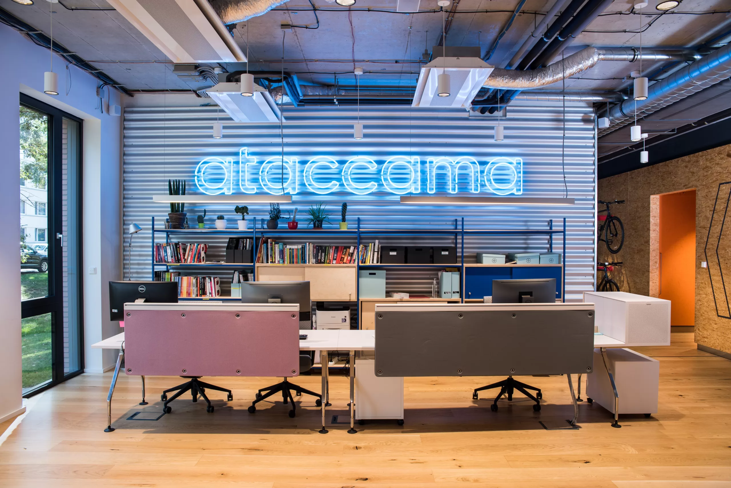 Regulacemi proti kybernetickým hrozbám? Formální splnění nestačí, s NIS2 měly firmy počítat předem, shodují se experti