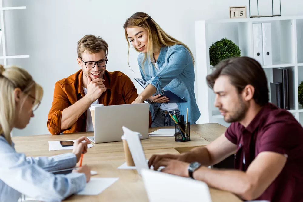 Cloud je pro státní správu příležitost, jak snížit náklady a modernizovat, radí specialisté