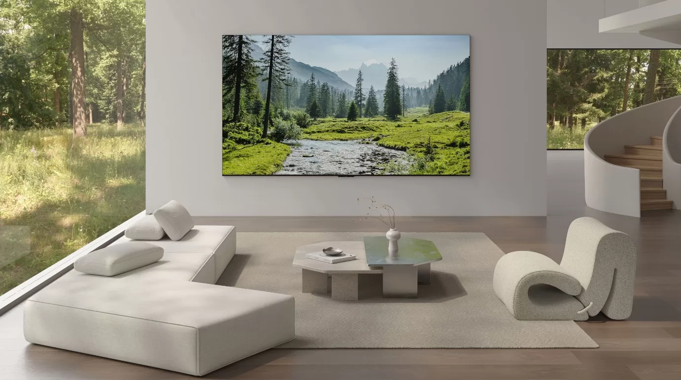 Obsah obrázku interiér, interiérový design, pohovka, zeď

Popis byl vytvořen automaticky