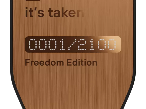Trezor uvádí limitovanou edici kryptopeněženky Freedom Edition. Vyjde jen 2 100 očíslovaných kusů na celém světě