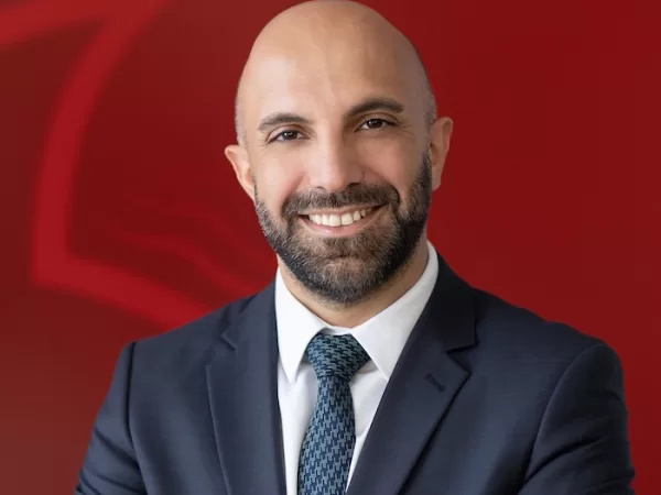 Změny ve vedení Vodafonu: Spotřebitelský segment řídí Doğu Kir, oblast práva a bezpečnosti přejde pod Vladimíru Chlandovou
