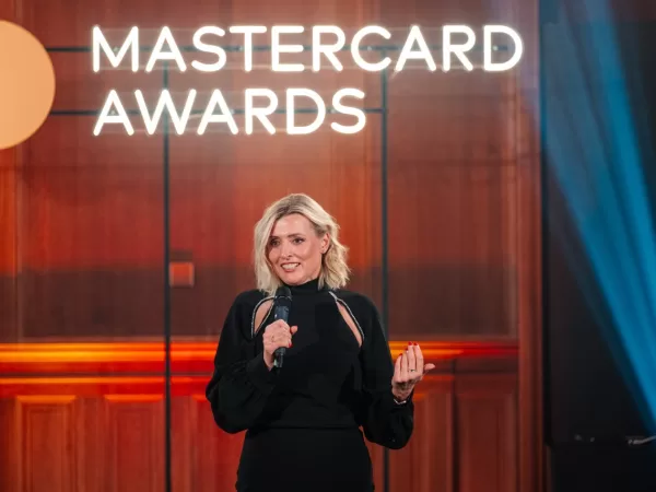 Společnost Mastercard ocenila inovace a udržitelnost v českém platebním sektoru. Nejvíce cen si odnesly ČSOB, Air Bank a Raiffeisenbank