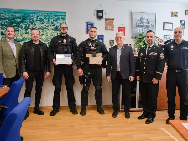 Odvážný zásah městských strážníků v Českých Budějovicích. Podívejte se na nejlepší policejní video roku 2024