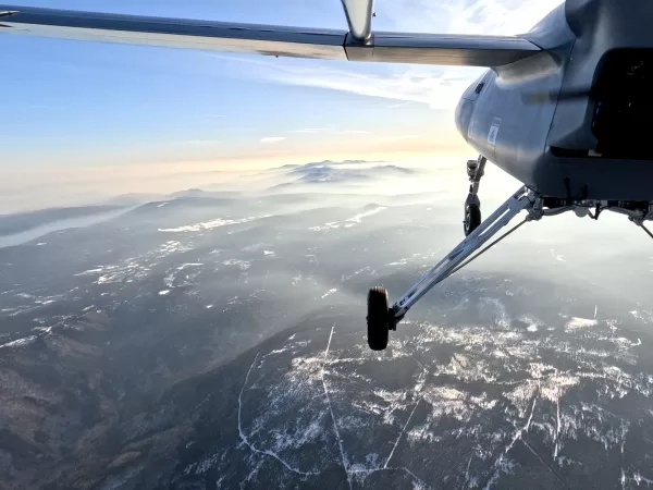 T-Mobile na Jizerské 50 poprvé vysílal signál dronem. Letošní ročník se zaměřil na udržitelnost, na místě bylo 23 610 návštěvníků