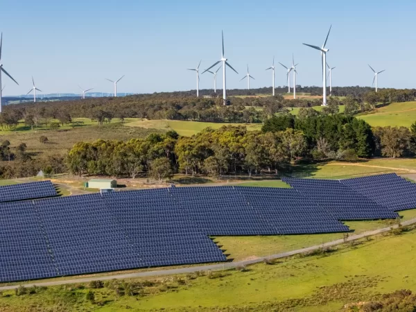 Udržitelnost, nebo hospodářský růst? Evropská unie představila strategii pro průmysl a energetiku