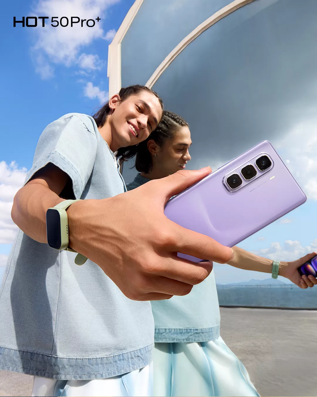 Nejtenčí zakřivený smartphone světa je tu! Infinix Hot 50 Pro+ míří do obchodů