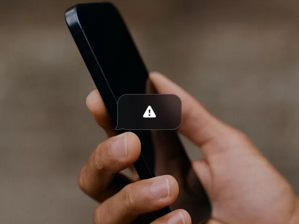 Podvodníci se přesouvají na „bezpečné“ šifrované aplikace jako WhatsApp a Telegram, uvádí Revolut