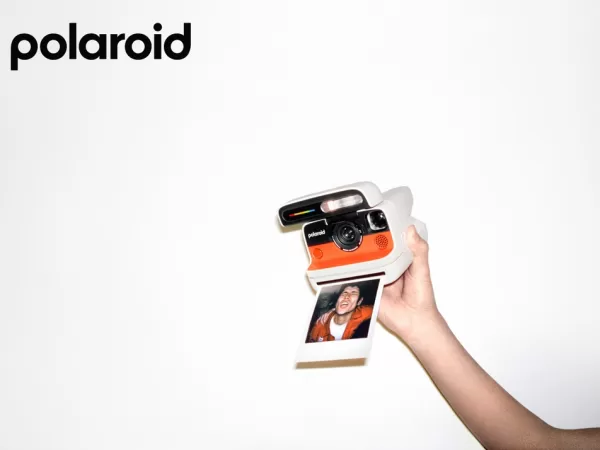 Polaroid Flip: Instantní vzpomínky v klasické podobě