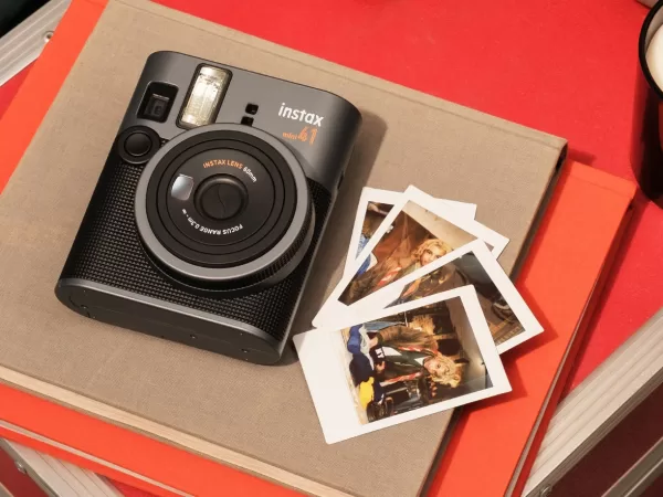 Fujifilm představil instantní fotoaparát instax mini 41
