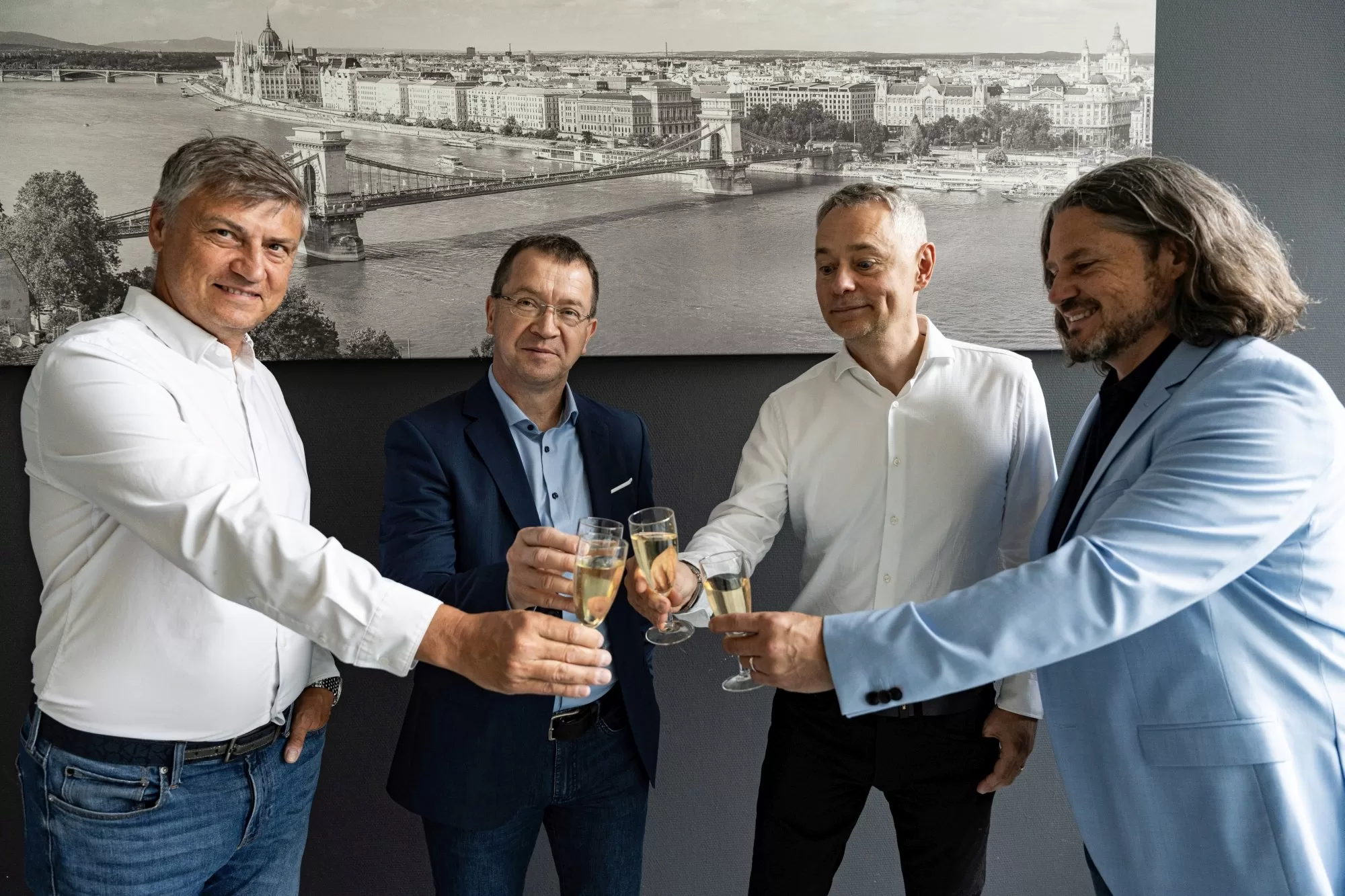 Seyfor vstupuje na maďarský trh akvizicí společnosti Revolution Software Kft.