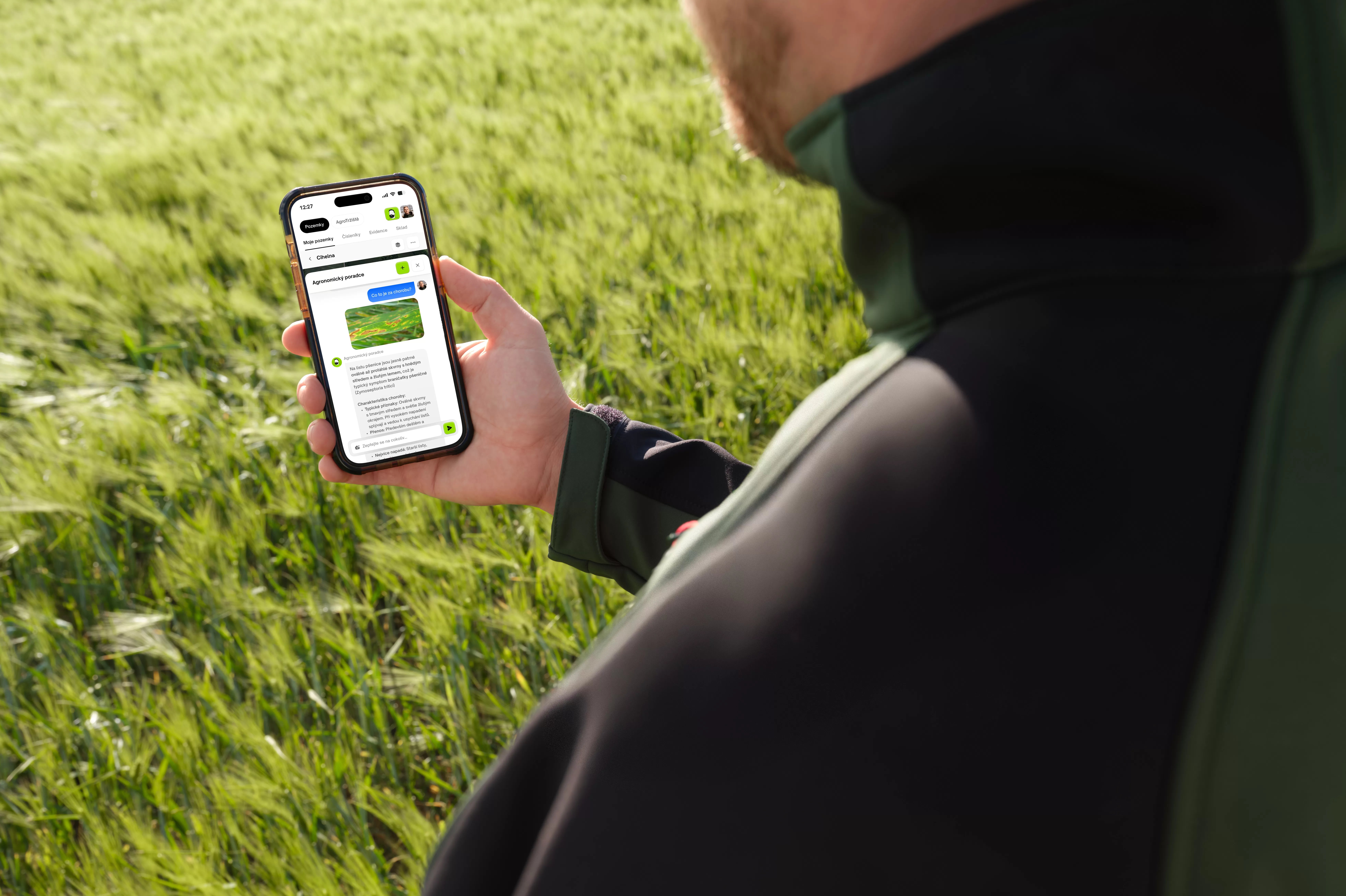 Farmář vyfotí, AI identifikuje. S rozpoznáním chorob na polích pomáhá umělá inteligence