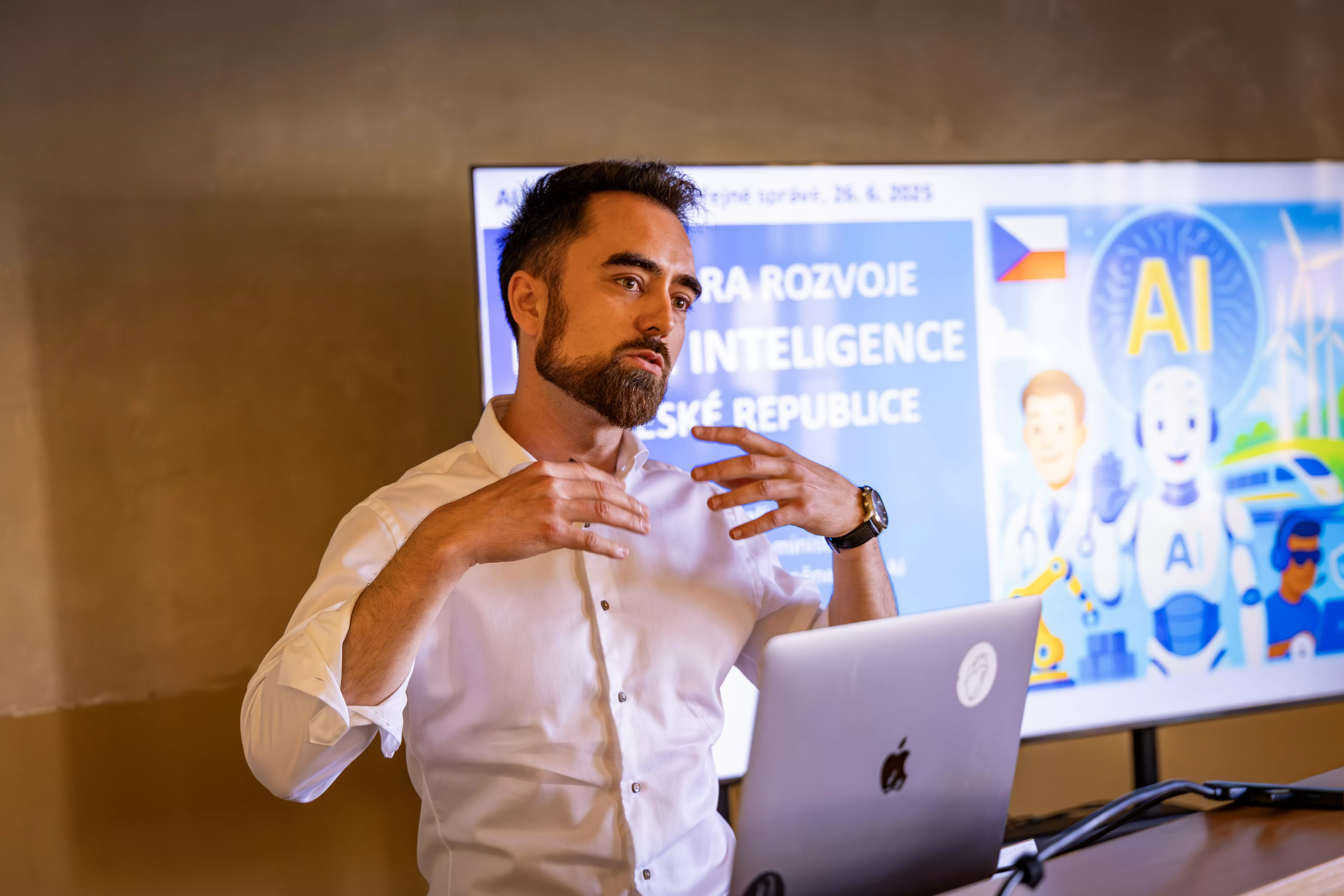 Microsoft spouští AI National Skilling Plan v České republice: V první fázi projektu investuje přes 10 milionů korun do vzdělávání více než 350 000 lidí