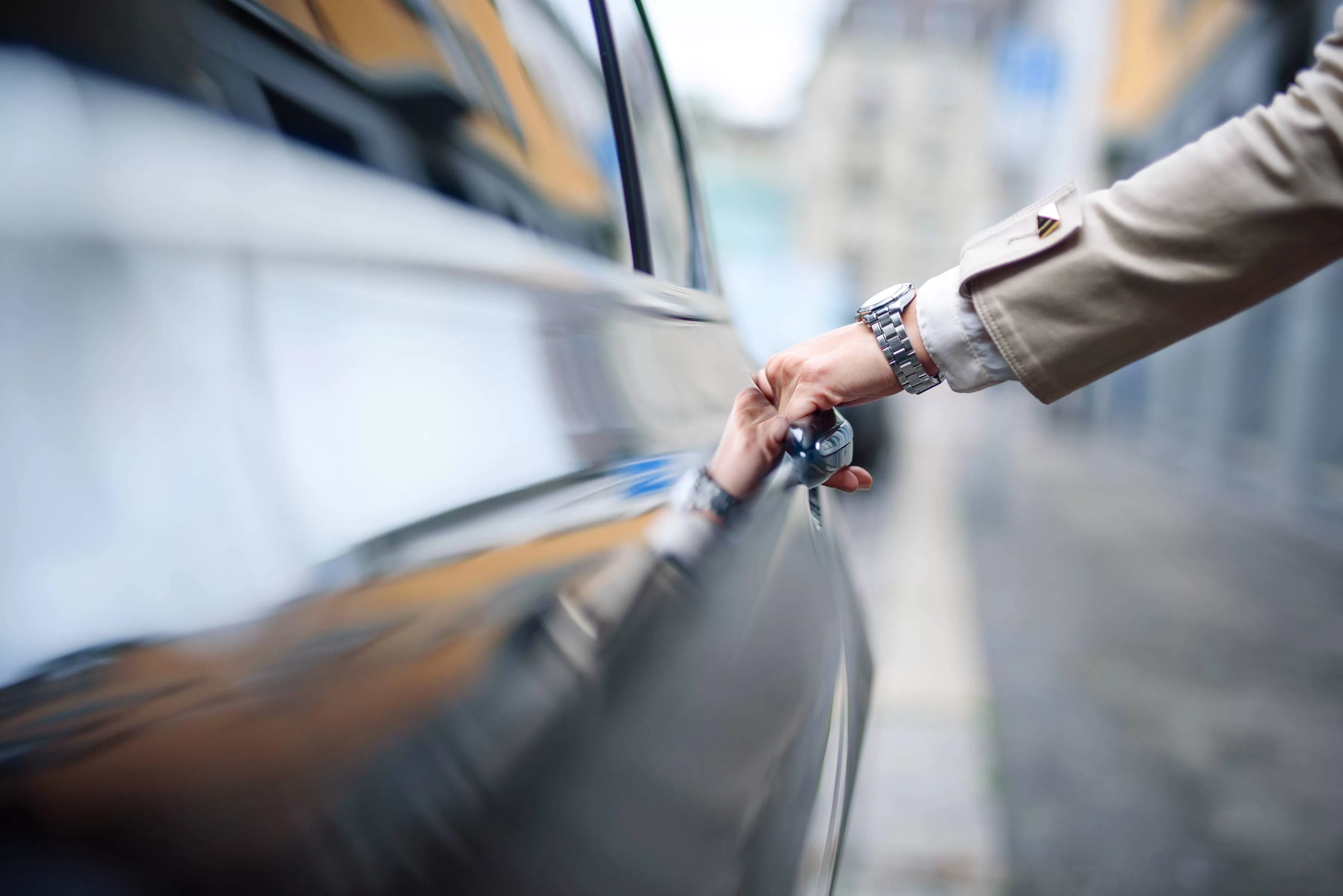 Uber v Česku spustil účty pro seniory se zjednodušeným režimem
