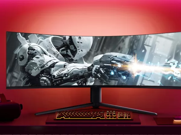 Produktivita i gaming: TCL uvádí ultra široký 57“ Dual 4K QD-Mini LED herní monitor