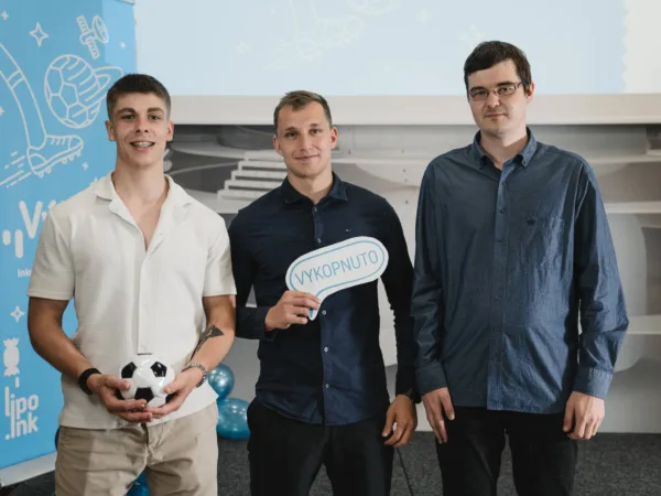 Student z liberecké průmyslovky pomáhá investorům lépe se orientovat na burze