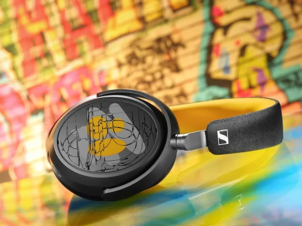 Sennheiser Momentum 4 Wireless 80th Anniversary Edition oslavují kulaté narozeniny legendárního výrobce sluchátek
