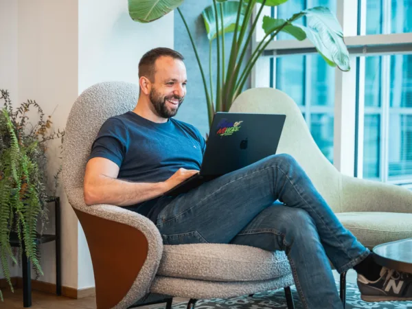 Propast v AI mezi českými firmami se dramaticky zvětšuje. Nepřipravené firmy ztrácí talent a konkurenční výhodu