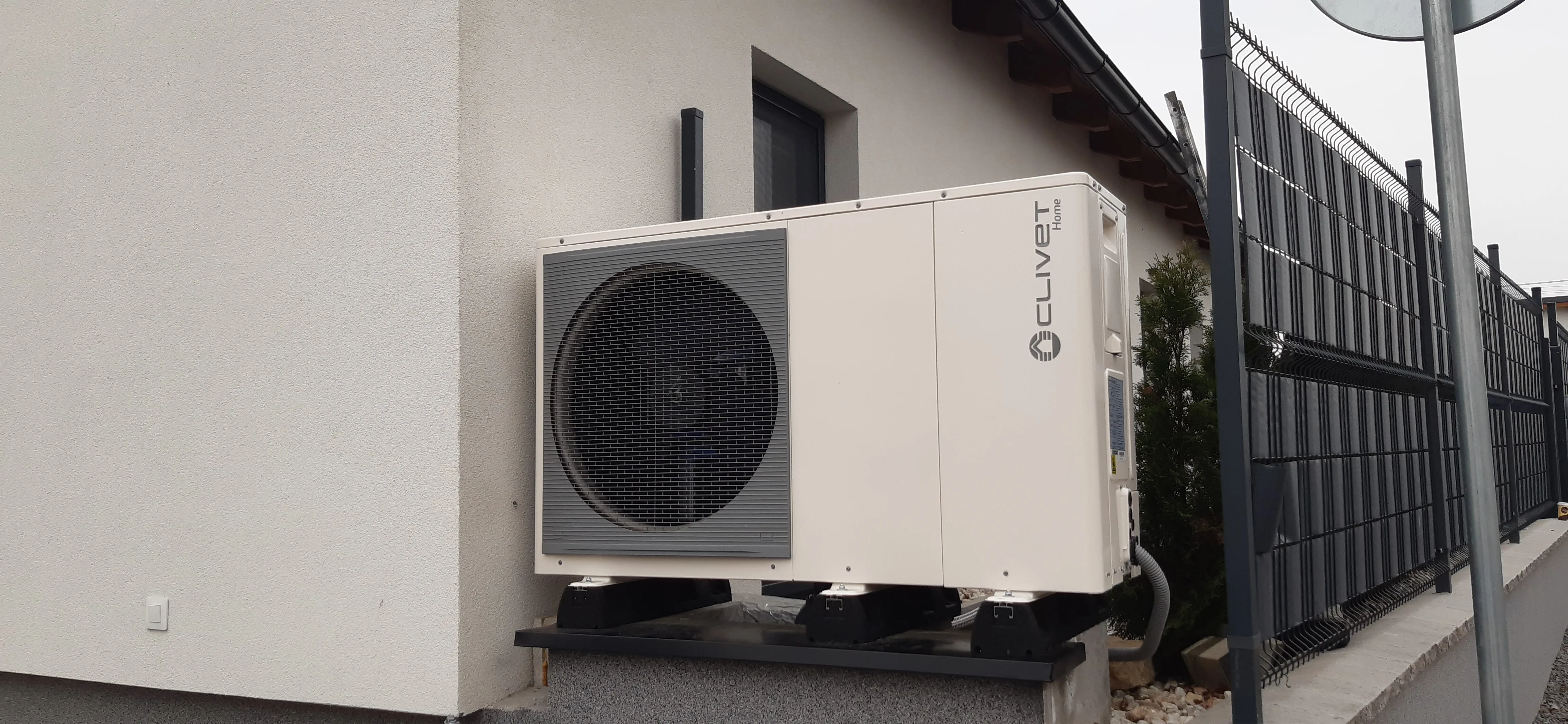 Tisíce domů letos přichází o průkaz energetické náročnosti. Jeho obnova často vede k celkové rekonstrukci budovy