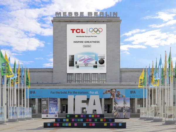 TCL na veletrhu IFA 2025 inspirovala technologickými inovacemi i olympijským duchem