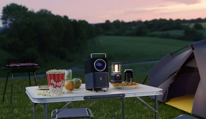 Obsah obrázku venku, tráva, obloha, stůl

Obsah generovaný pomocí AI může být nesprávný.