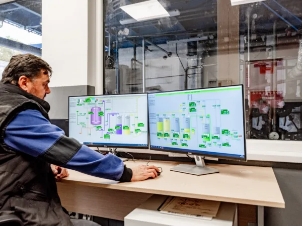Chemie, co jede: Raben a Chemotex míchají recept na snadnou logistiku