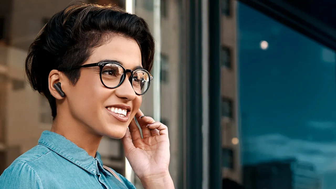 Dell uvedl na český trh špuntová sluchátka z řady Pro Plus s umělou inteligencí