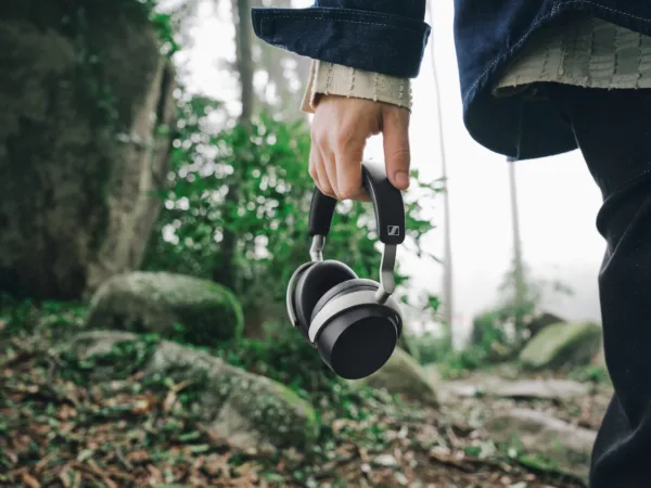 Sennheiser HDB 630 přináší bezdrátový Hi-Fi poslech bez kompromisů