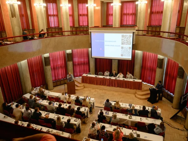 Jak se povedla reforma rámcových vzdělávacích programů a jak se dá kreativně učit za pomoci AI? To byla témata druhého ročníku konference pro ředitele škol Alive Forum