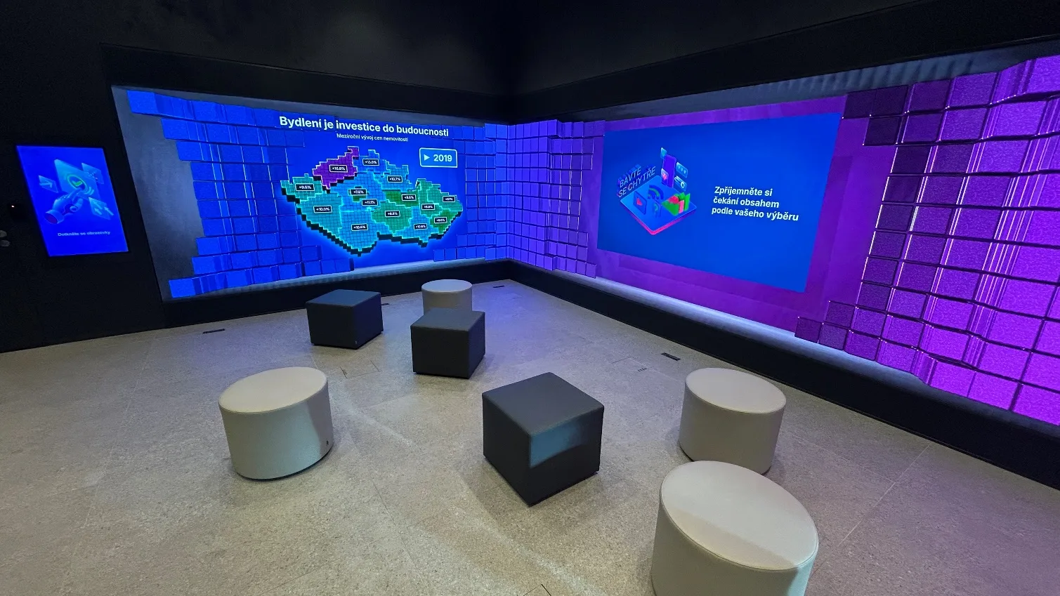 Obsah obrázku interiér, text, televize, počítač  Obsah generovaný pomocí AI může být nesprávný.