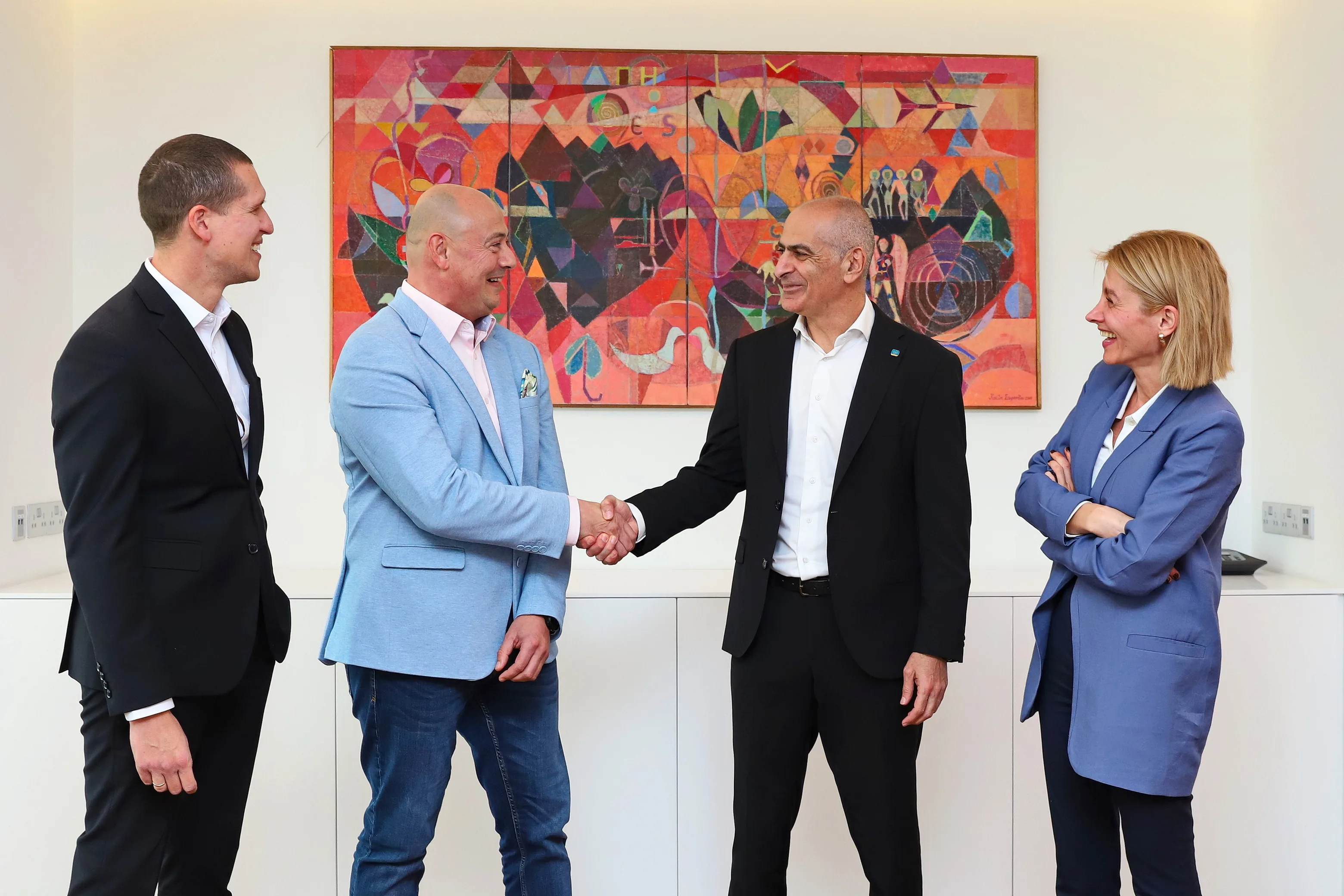 Avenga vyvíjí společně s Microsoftem pro Bank of Cyprus konverzační bankovnictví s agentní AI