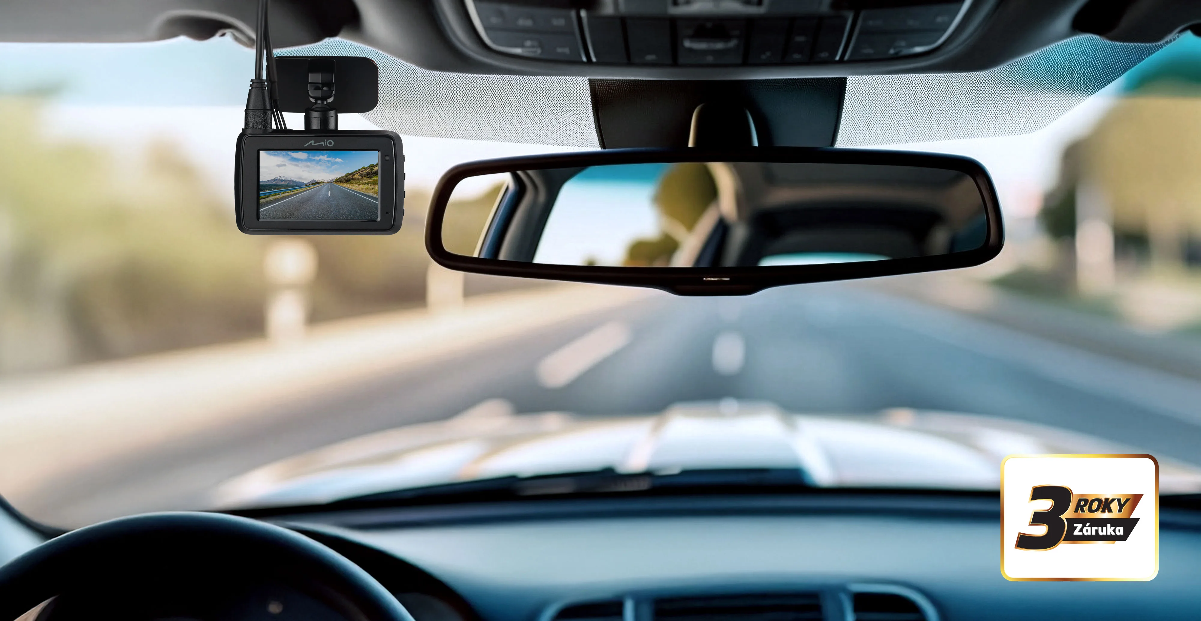 Mio MiVue 803W PRO 2.5K: autokamera s 2.5K HDR a 60fps natáčením, parkovacím dohledem a zabudovaným SmartBoxem!