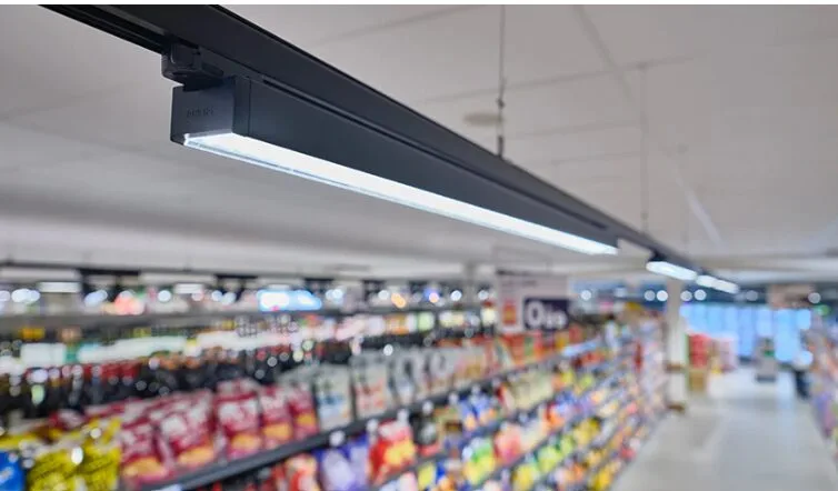 Obsah obrázku Večerka, Maloobchod, supermarket, interiér Obsah generovaný pomocí AI může být nesprávný.